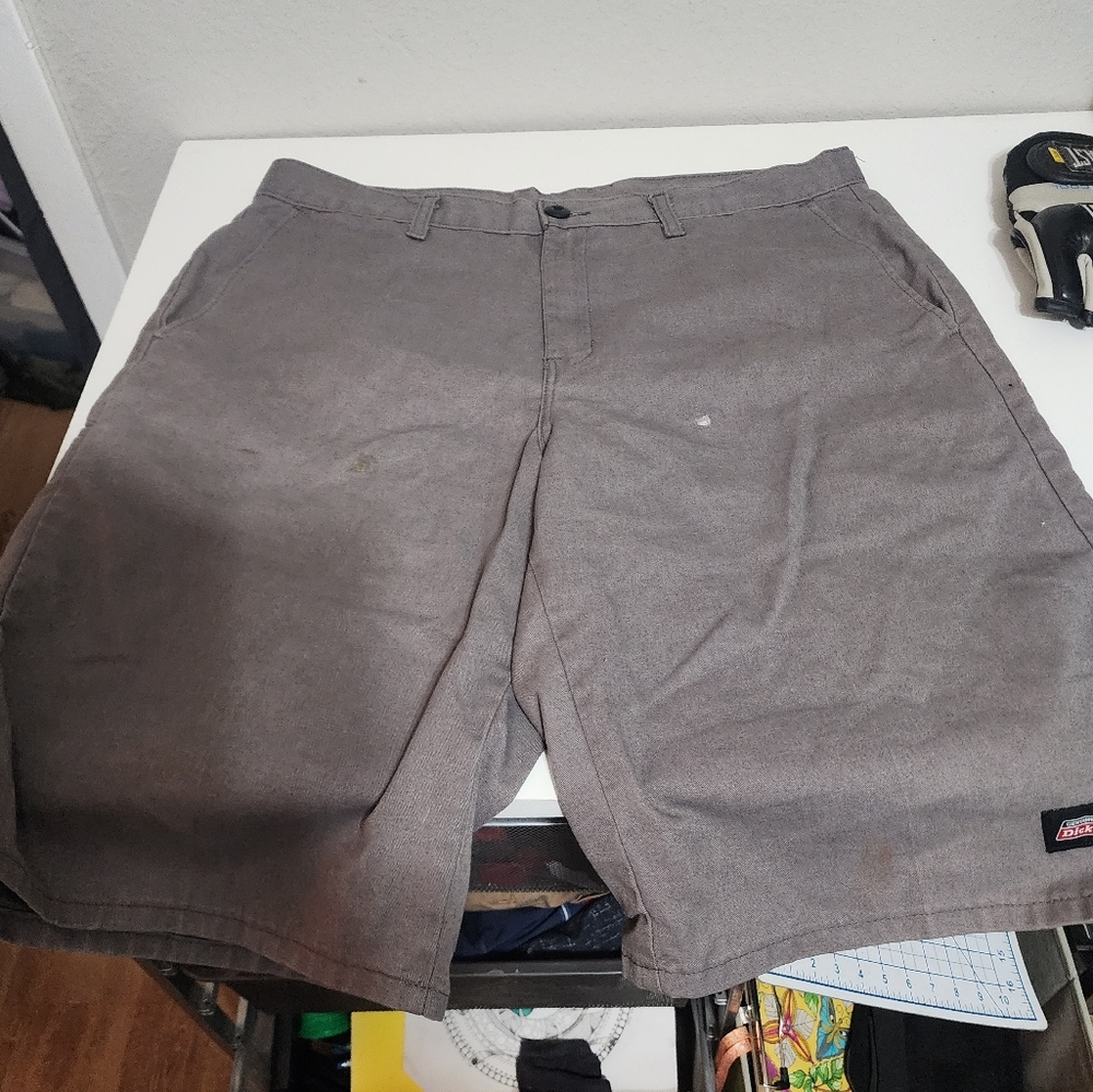 Dickies shorts size 36 gray